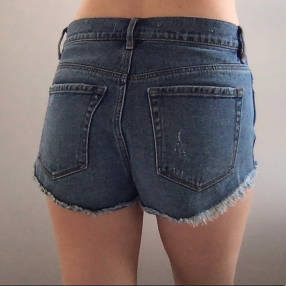 Bullhead | High Rise Shorts - Picture 4 of 5